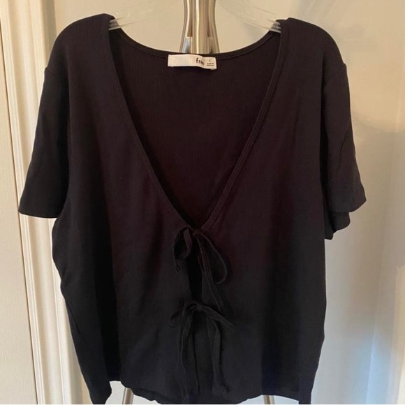 Wilfred Only Tie shirt - Picture 2 of 2